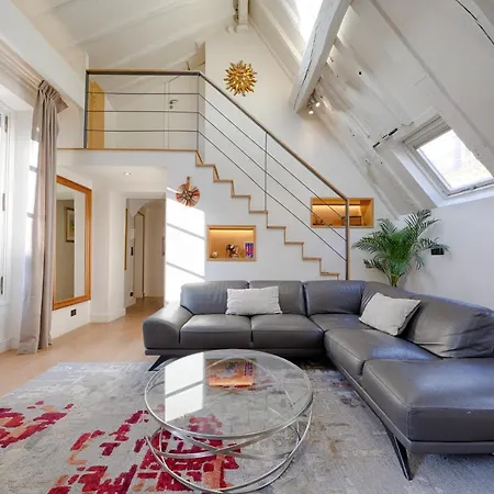 Charming 4-room In The Marais - Welkeys Apartament *