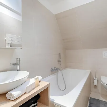 Charming 4-room In The Marais - Welkeys Apartament